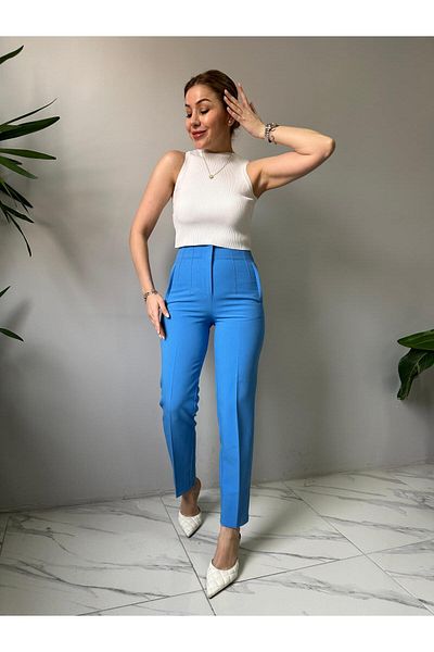 Size Özgü Pantaloni albastru cer cu flotă în față