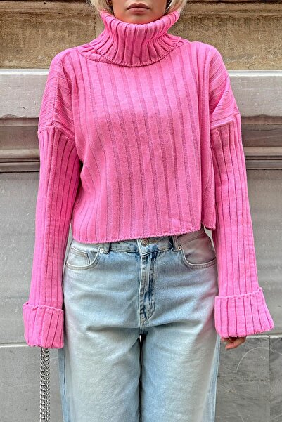 Swist Pulover de damă din tricotaj crop cu detaliu manșetă cu gât roz