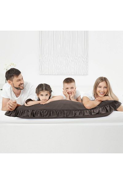 Tinybabyconcept Дълга възглавница за бременни от естествен памук 50x135 см - калъфка с волани