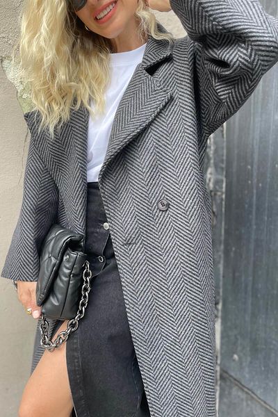 Sue Store Palton alb și negru din cașmir, căptușit cu curea, cu centură