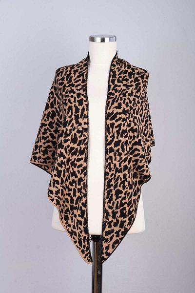 Sebir Moda Leopard Patterned Knitwear Triangle Shawl