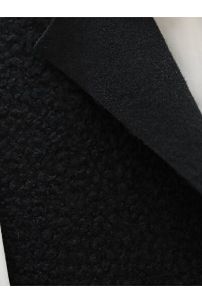 Modamorfo Buttoned double pocket boucle vest - black