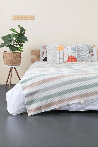 Romans Green Blanket with Pompom 150X200 cm with Special Bag