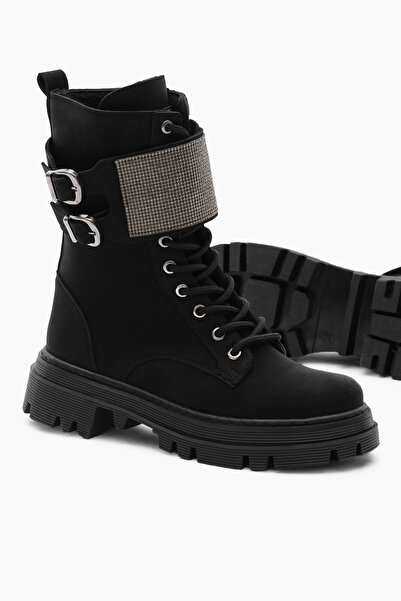 Tonny Black Női fekete matt termotalp oldalsó dupla csatos kőfűzős és cipzáras csizma