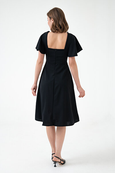 vuvutasarım Černá flexibilní potápěčská krepová tkanina s čtvercovým výstřihem s rukávem Detailní černé midi šaty 082