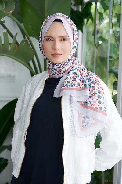 Madame Polo Seremony Collection Fresia Model șal - Argintiu