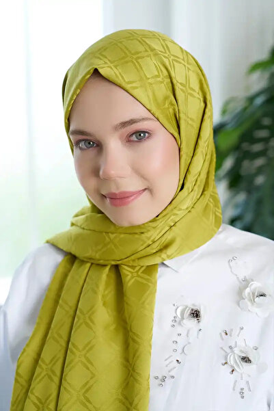 Madame Polo Olive Square Patterned Timeless Collection