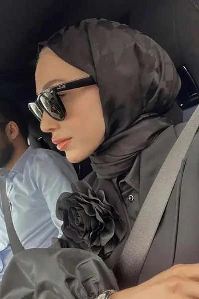 Madame Polo Μαύρο Seda Aydın Silky Jacquard Lara με μοτίβο σάλι