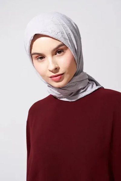 Madame Polo Bamboo Crochet Scarf - Gray