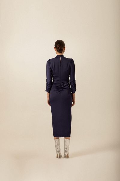rue Rochie din satin bleumarin adunat