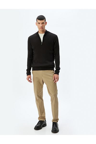 Koton Strickpullover mit Stehkragen und halbem Reißverschluss – Basic-Modell aus Wollmischung