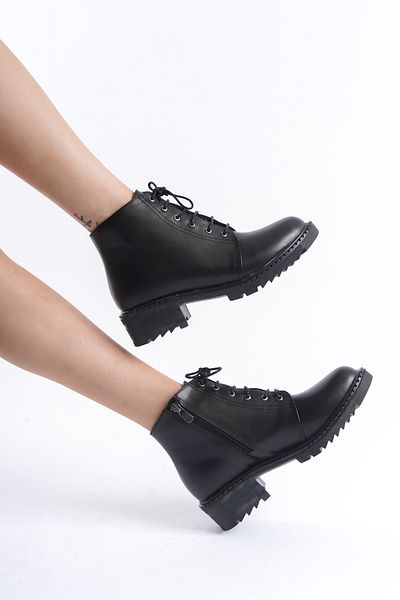 Karanshoes Γυναικείες μαύρες μπότες Rossaa Lace-Up