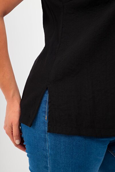 Trend42plus Plus Size V-Neck Slit Detailed Sleeveless Black Blouse