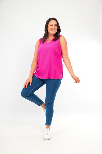 Trend42plus Plus Size V-Neck Slit Detailed Sleeveless Fuchsia Blouse