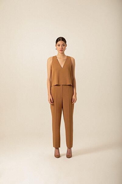 rue Широки панталони в камел цвят с креп текстура