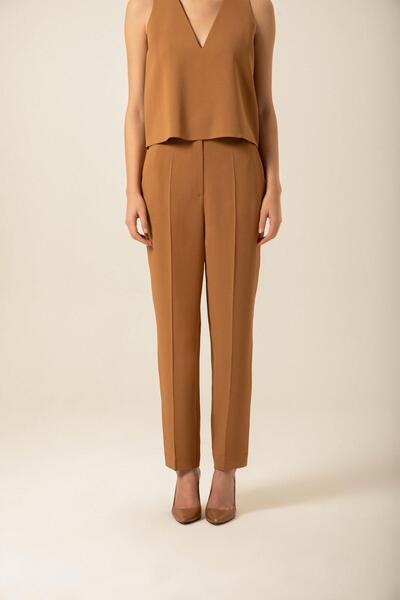 rue Crepe Textured Wide Cut Camel Trousers