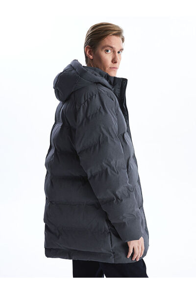 LC Waikiki معطف منفوخ للرجال بغطاء رأس من أنثراسايت ستاندرد فورم