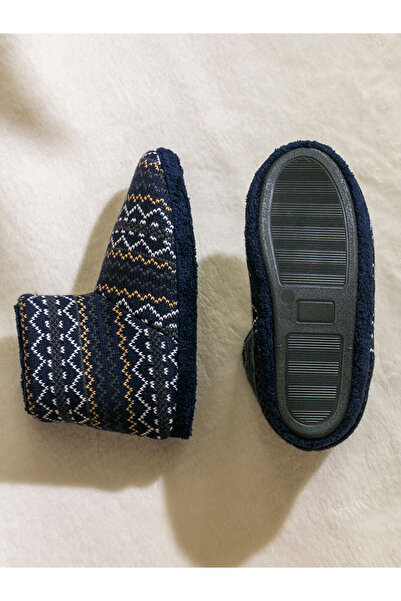 LC Waikiki Ανδρικές μπότες για το σπίτι με μικτά κεντήματα