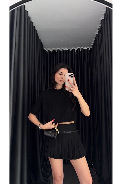 HAZELANNA Black Crop Knitwear