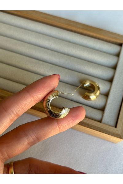 ringbox Gold Striped Medium Size Hoop Earrings