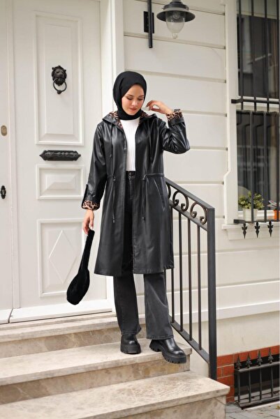 HARMAN BUTİK KADIN KAPÜŞONLU DERİ KISA TRENÇKOT