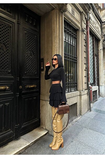 nikamoda Fırfır Detaylı Şortlu Mini Etek Uzun Kolu Bluz