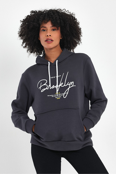 Superlife Women's Hooded Comfortable In-mold Fleece 3 thread Hand Written Brooklyn Printed SweatShirt spr24swk16