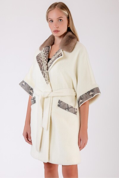 Leather Club Beyaz Kürk Aksesuarlı Deri Garnili Yün Kaban