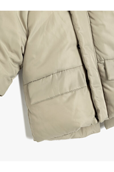 Koton Bunda Puffer s kapucí a kapsami s kožešinou