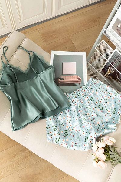Merry See Spitze besticktes Shorts-Pyjama-Set mit Blumendruck