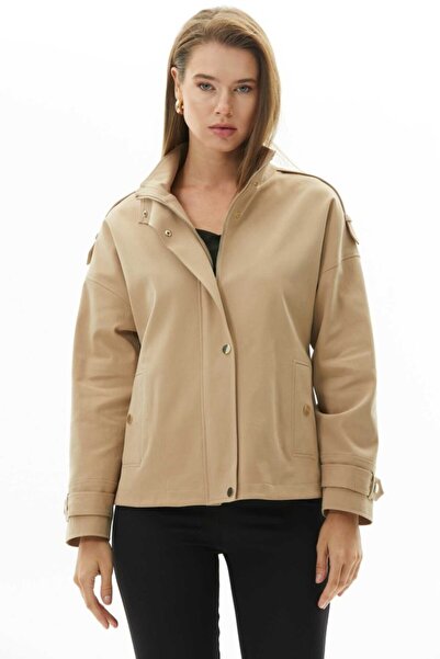 Selen Giyim Dik Yaka Düşük Kol Çıtçıtlı Trençkot