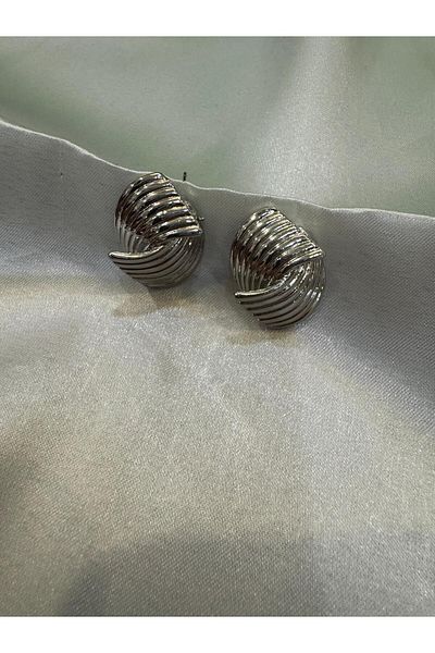HERA Asymmetrical Earrings