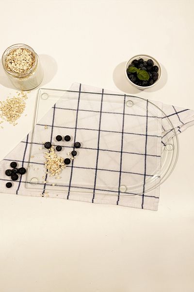 Decorita 25cm x 35cm Oval Edge Channeled Cutting Board - Patented Product