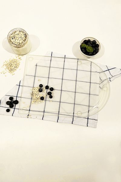 Decorita Satina Glass Cutting Board - Oval Edge, 25cm x 35cm, Patented Product