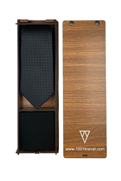 1001 Kravat Men's Gift Set with Black Silk Tie and Bamboo Socks and Wooden Box