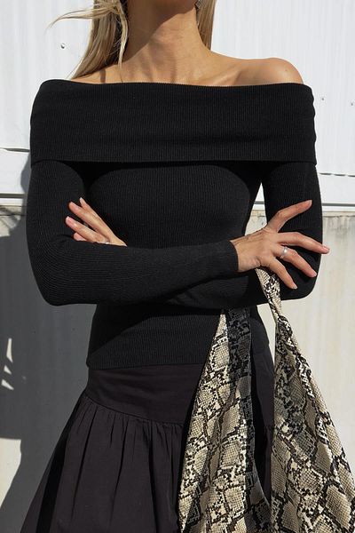 Madmext Pulover din tricot negru cu guler Madonna - Mânecă lungă MG2184