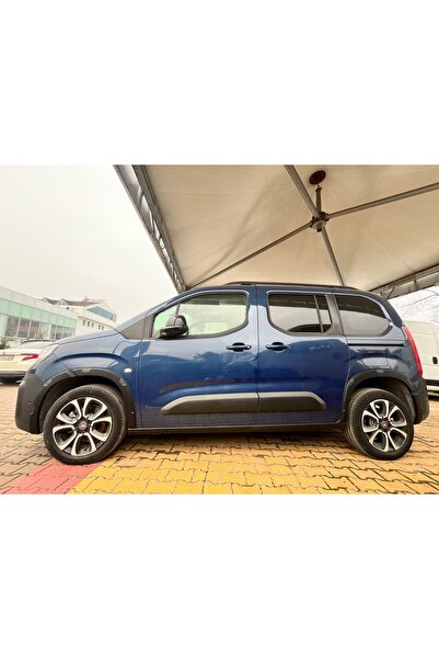 Tunax YENİ DOBLO 2023 2024 2025 ARACA ÖZEL MARŞPİYEL KAPLAMA  Uyumlu