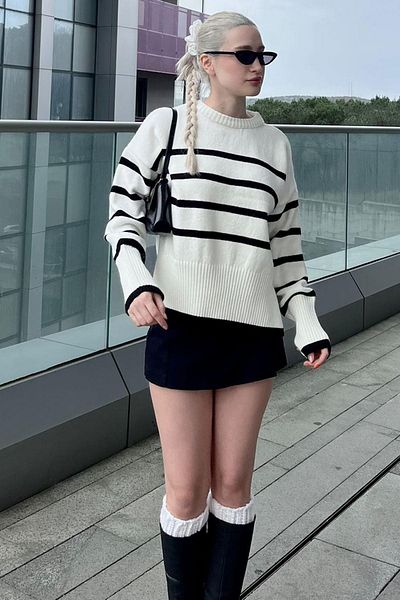 Madmext Knochenfarbener Pullover mit Rundhalsausschnitt und Streifenmuster MG1958