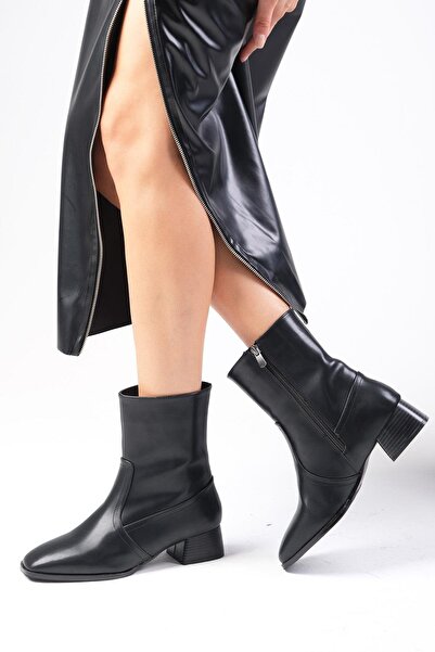 Mio Gusto Callie Siyah Renk Ince Kürk Astarlı Yandan Fermuarlı Küt Burunlu Kadın Topuklu Bot