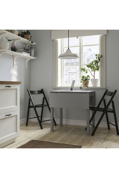 IKEA mutfak masası takımı, gri-siyah / beyaz , 2 sandalyeli, katlanabilir