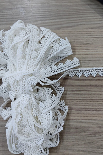 DUAYEN güpür dantel çıtır akasya kenar desen  1 metre