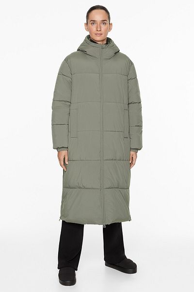 Oysho Water-repellent PrimaLoft® padded long jacket