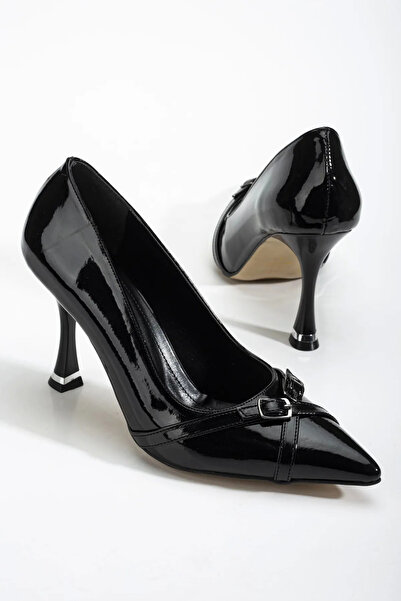 La Vivien Women's Black Patent Leather Stylish Buckle Detailed Shoes