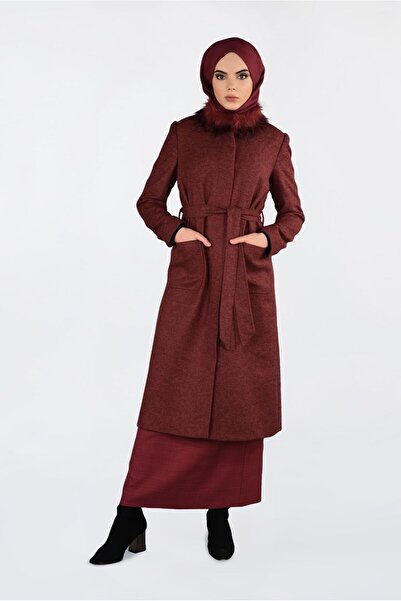 Alvina Пальто 9790 - З хутряним коміром і прихованими ґудзиками