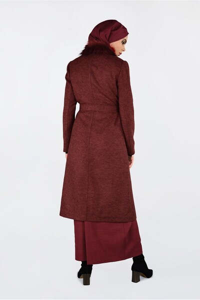 Alvina Пальто 9790 - З хутряним коміром і прихованими ґудзиками