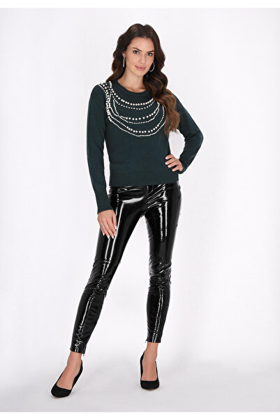 Faina Zur Seite fahren