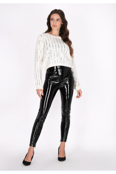 Faina Zur Seite fahren