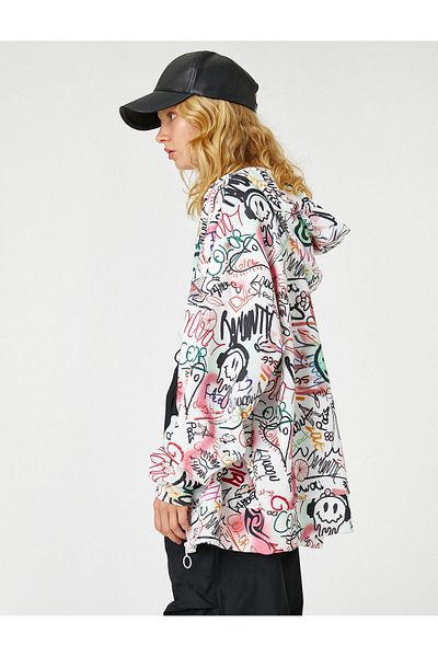 Koton Übergroßes Sweatshirt mit Reißverschluss, Graffiti-Print und Fleece-Innenseite