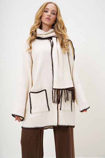 Trend Alaçatı Stili Cream Women's Oversize Cardigan and Scarf Set - Double Pockets and Shepherd's Stitching Detail Alc-X13221