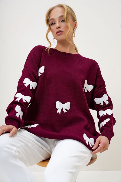 Trend Alaçatı Stili Burgunderfarbener Winter-Strickpullover mit Rundhalsausschnitt und Schleifenstickerei für Damen ALC-X13232